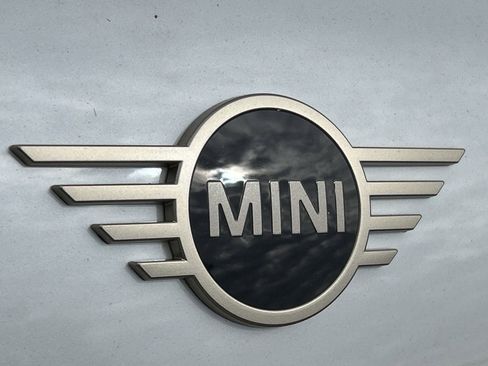 Certified 2025 MINI Cooper 2-Door Hardtop image 22