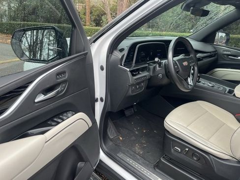 Used 2022 Cadillac Escalade Sport w/ Touring Package image 4