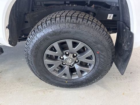 Used 2023 Toyota Tacoma SR5 w/ Technology Package image 7