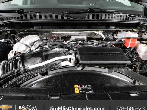 Used 2024 Chevrolet Silverado 2500 LT AWD/4WD image 29