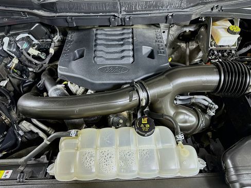 Used 2023 Ford F150 Lariat image 9