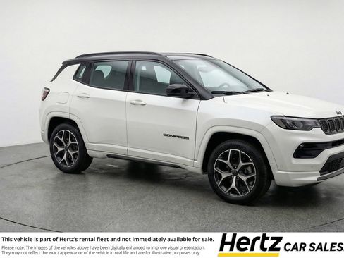 Used 2025 Jeep Compass Limited image 1