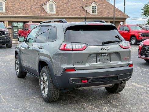 Used 2022 Jeep Cherokee Trailhawk AWD/4WD image 9