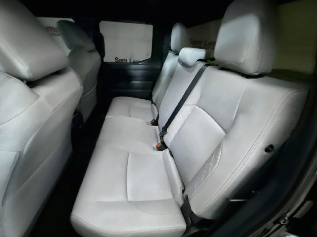 Used 2025 Toyota Tacoma SR5 AWD/4WD image 23