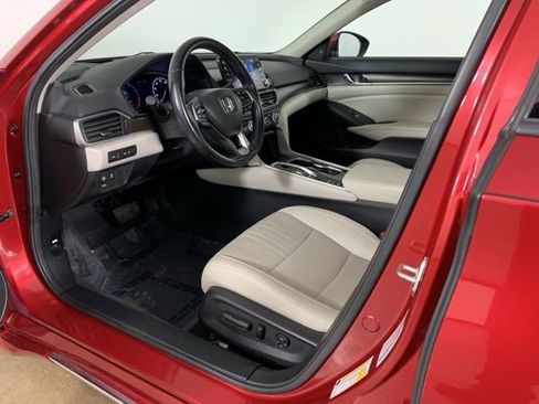 Used 2020 Honda Accord Touring image 30