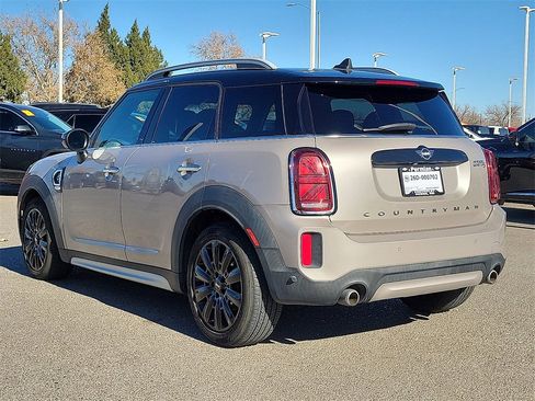 Used 2022 MINI Cooper Countryman S w/ Signature Upholstery Package image 7