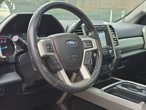 Used 2017 Ford F250 Lariat w/ Lariat Ultimate Package AWD/4WD image 14