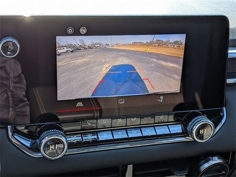 Used 2024 GMC Canyon Elevation w/ Convenience Package image 25