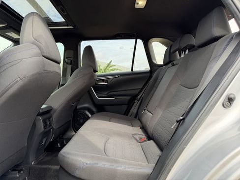 Used 2022 Toyota RAV4 SE w/ Convenience Package AWD/4WD image 30
