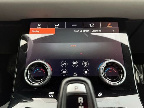 Used 2020 Land Rover Range Rover Evoque SE image 44