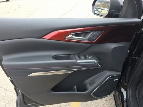 Used 2024 Chevrolet Traverse RS w/ LPO, Floor Liner Package image 12