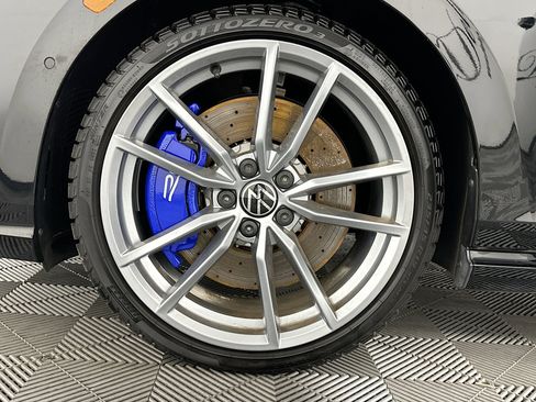 Used 2024 Volkswagen Golf R w/ MDO Package AWD/4WD image 34