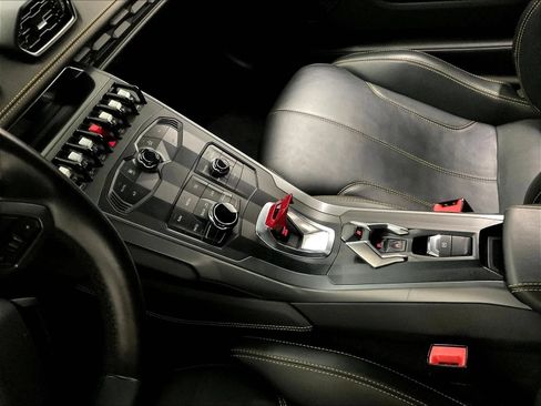 Used 2017 Lamborghini Huracan LP 580-2 RWD image 20