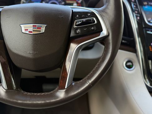 Used 2017 Cadillac Escalade Luxury RWD image 27