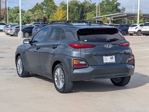 Used 2021 Hyundai Kona SEL Plus FWD image 4