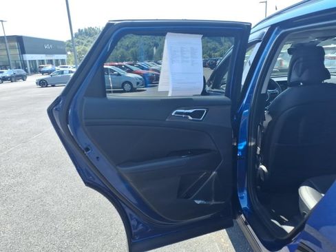 Certified 2024 Kia Sportage SX FWD image 12