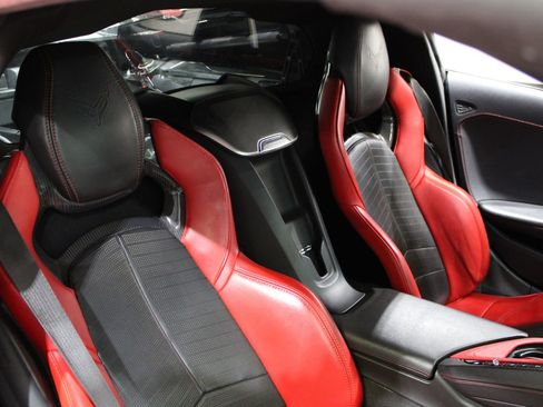 Used 2022 Chevrolet Corvette Stingray Preferred Cpe w/ Z51 Performance Package RWD image 34