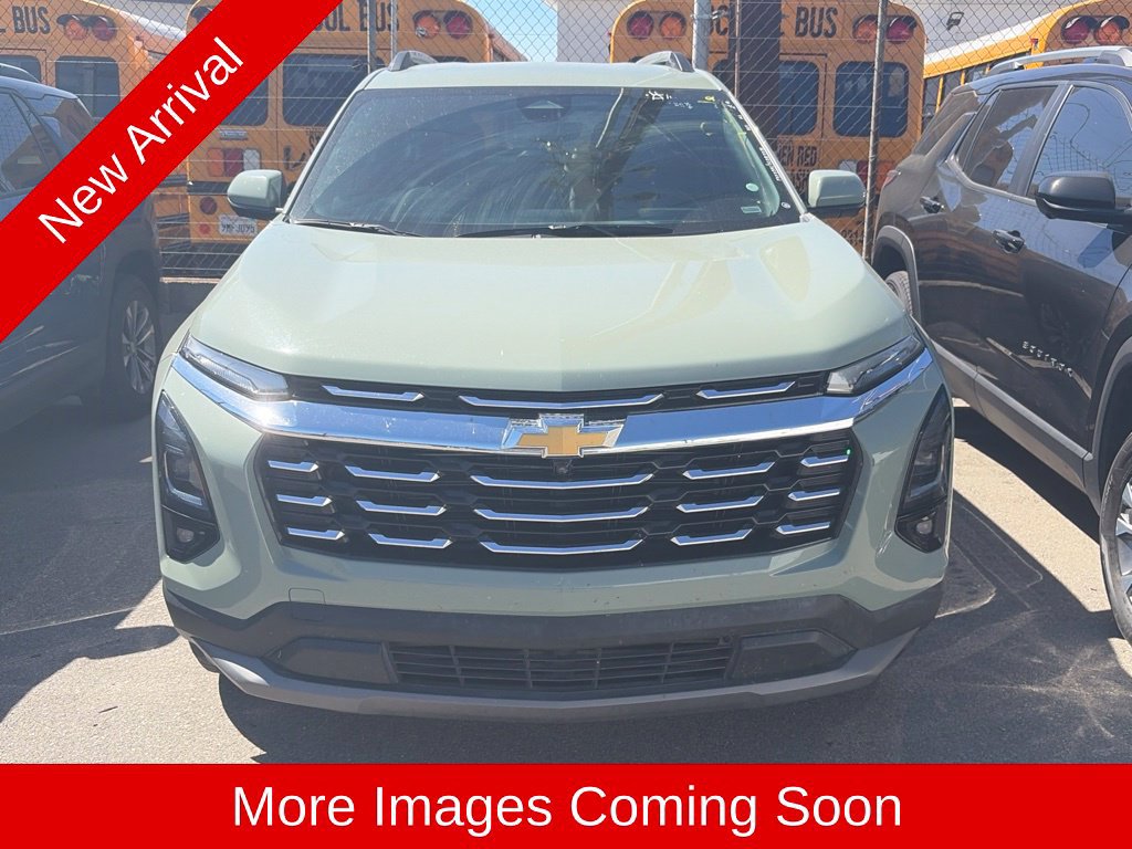 Used 2025 Chevrolet Equinox LT w/ Convenience Package II FWD image 2