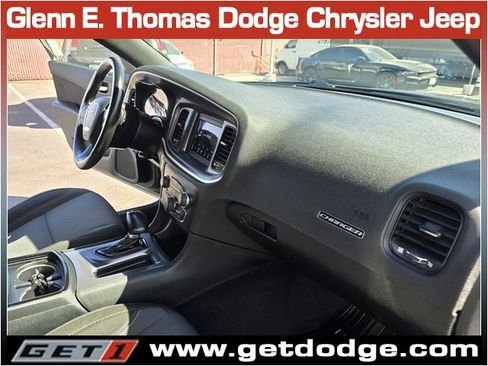 Used 2020 Dodge Charger SXT w/ Blacktop Package image 31