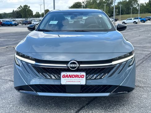 New 2027 Nissan Sentra SV FWD image 3