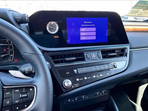 Used 2025 Lexus ES 300h w/ Premium Package FWD image 6