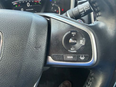 Used 2018 Honda CR-V Touring image 22