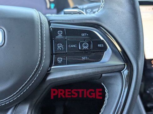 Used 2024 Jeep Grand Cherokee Overland w/ Advanced Protech Group III AWD/4WD image 21