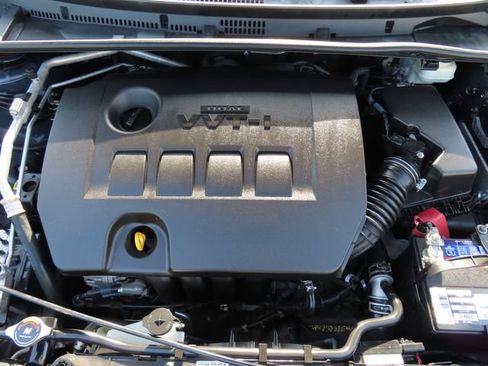 Used 2014 Toyota Corolla L FWD image 36