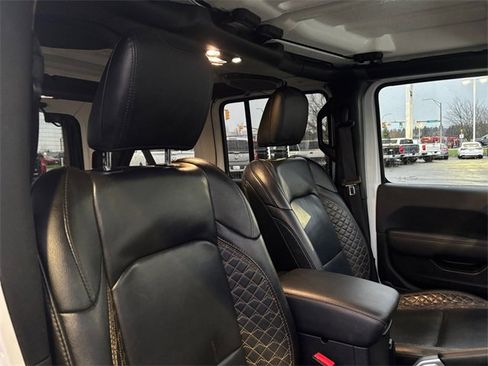 Used 2021 Jeep Wrangler Unlimited Sahara image 46