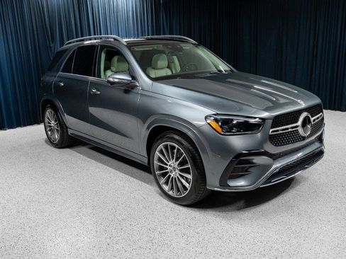 New 2026 Mercedes-Benz GLE 450 4MATIC image 3