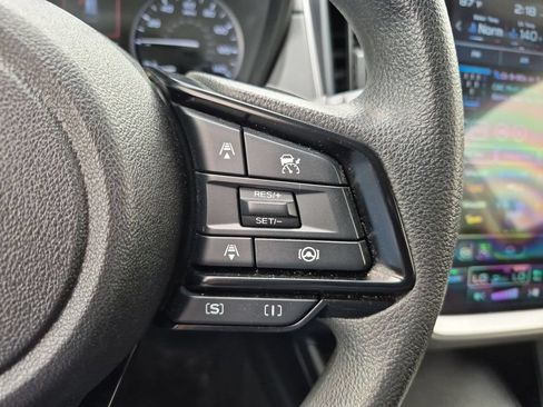 Used 2025 Subaru Crosstrek 2.5i Premium AWD/4WD image 21