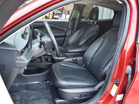 Used 2022 Ford Mustang Mach-E Premium image 5