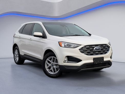 Used 2021 Ford Edge SEL w/ Convenience Package image 2