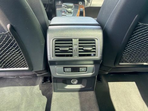 Used 2018 Audi Q5 2.0T Premium w/ Convenience Package AWD/4WD image 21