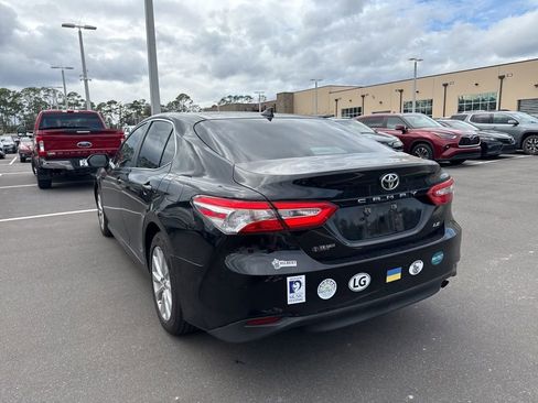 Used 2019 Toyota Camry LE image 3