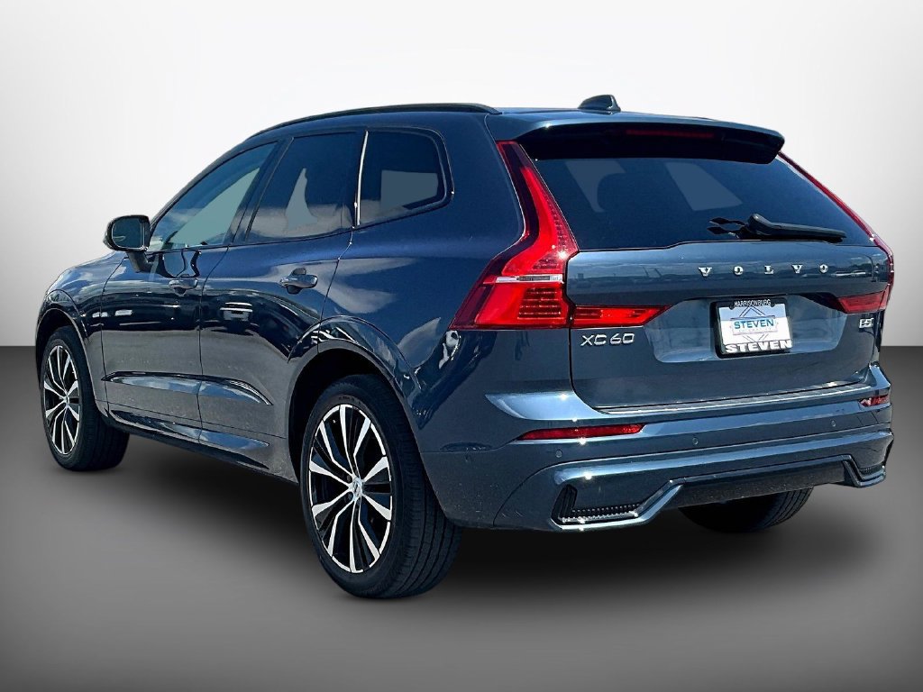 Used 2025 Volvo XC60 B5 Plus w/ Protection Package Premier AWD/4WD image 4