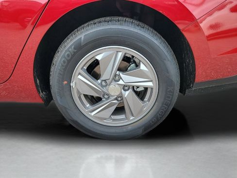 New 2026 Hyundai Elantra SE image 28