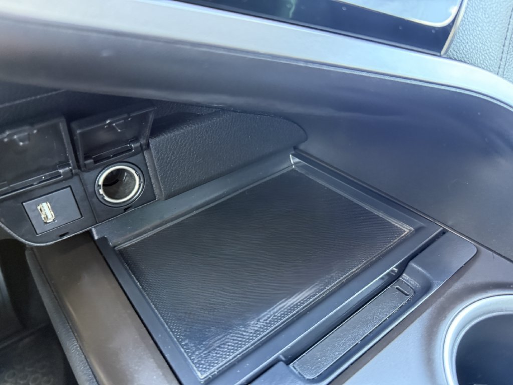 Used 2021 Toyota Camry LE FWD image 16