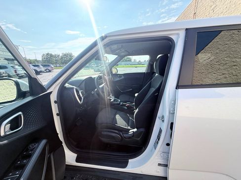 Used 2020 Kia Soul S FWD image 10