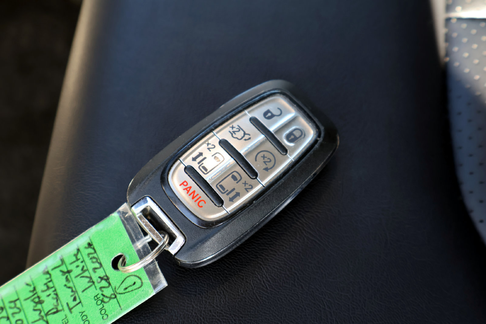 Used 2024 Chrysler Pacifica Touring-L FWD image 28