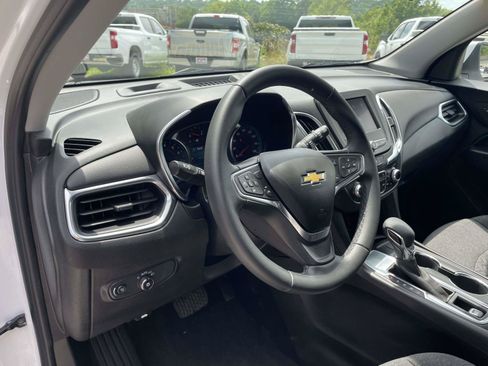 Used 2024 Chevrolet Equinox LT FWD image 7