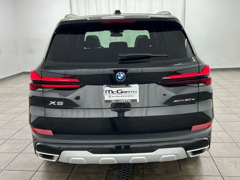 Used 2026 BMW X5 xDrive50e w/ Climate Comfort Package image 4