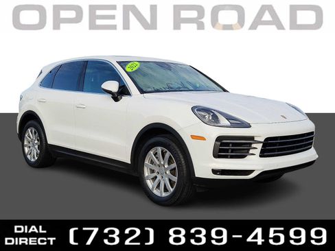 Used 2022 Porsche Cayenne Platinum Edition image 1