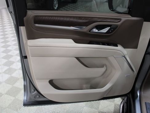Used 2024 GMC Yukon XL Denali AWD/4WD image 19