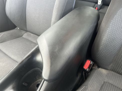 Used 2018 Toyota C-HR XLE image 35