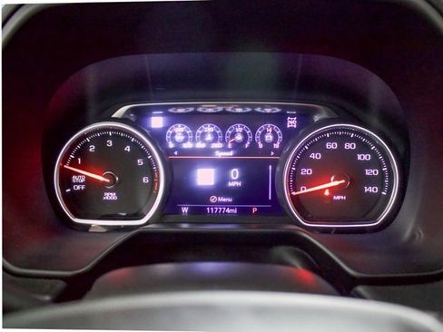 Used 2021 Chevrolet Suburban Premier image 14