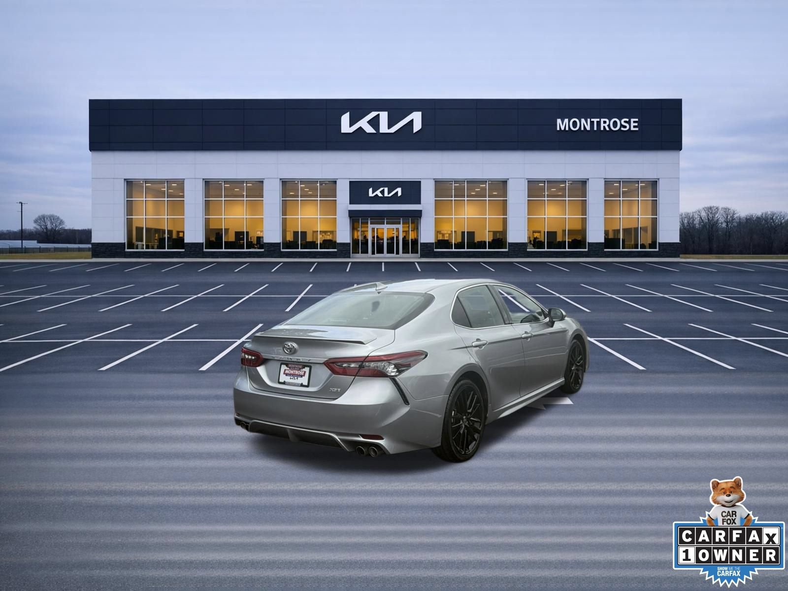 Used 2024 Toyota Camry XSE FWD image 6