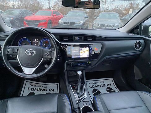Used 2019 Toyota Corolla XSE image 15