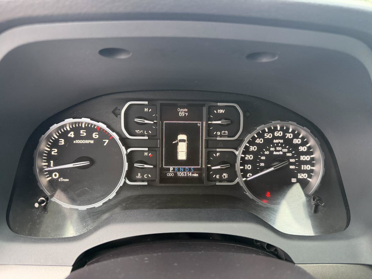 Used 2021 Toyota Tundra SR5 w/ SR5 Leather Package RWD image 24