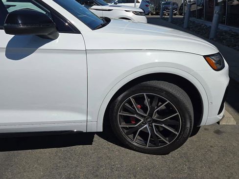 Used 2023 Audi SQ5 Prestige w/ Prestige Package image 6